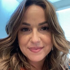 Meet your Posher, Emilie